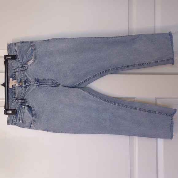 H&M Light Wash Raw Edge Jeans Size 12 - Picture 1 of 6